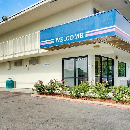 Avera Suites Muskogee Exterior photo